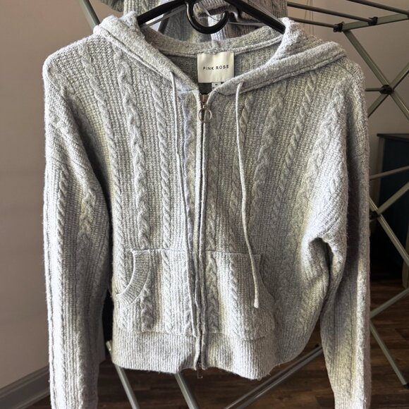 Women's Medium Gray Comfy Set - Picture 4 of 12